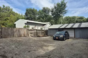 2327 Burr St, Gary, IN 46406 - Photo 23