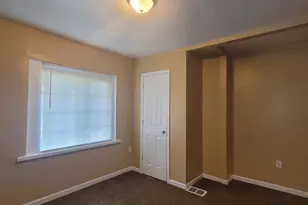 2221 Ohio St, Gary, IN 46407 - Photo 5