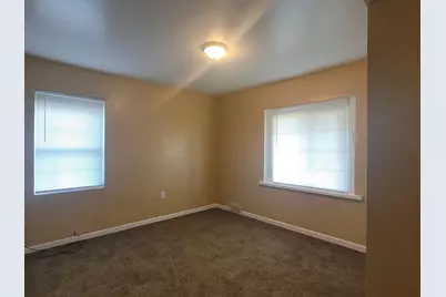 2221 Ohio Street, Gary, IN 46407 - Photo 7