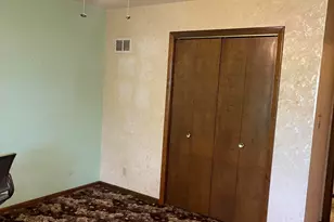 1607 Julie Dr, Schererville, IN 46375 - Photo 9