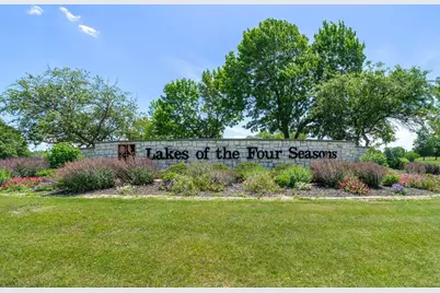 2521 E Lakeshore Drive, Crown Point, IN 46307 - Photo 25