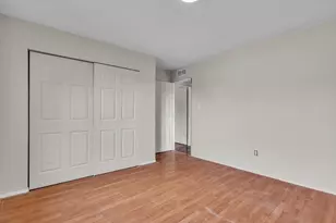 2521 E Lakeshore Dr, Crown Point, IN 46307 - Photo 19