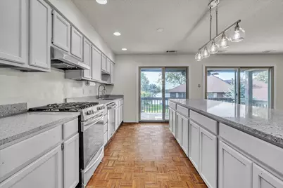 2521 E Lakeshore Drive, Crown Point, IN 46307 - Photo 7