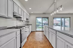 2521 E Lakeshore Dr, Crown Point, IN 46307 - Photo 7