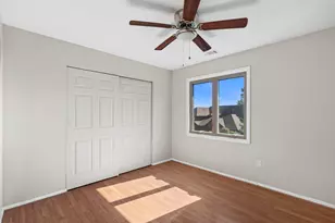 2521 E Lakeshore Dr, Crown Point, IN 46307 - Photo 17