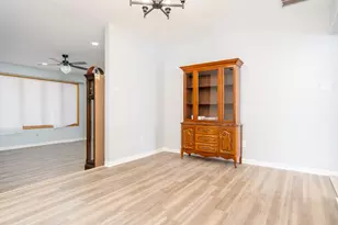 5301 Delaware St, Merrillville, IN 46410 - Photo 5