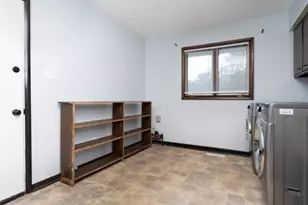 5301 Delaware St, Merrillville, IN 46410 - Photo 23