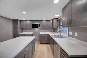 606 N Main St, Hebron, IN 46341 - Photo 5