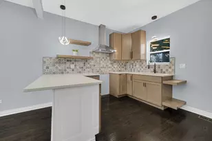 1920 Roosevelt Pl, Gary, IN 46404 - Photo 5