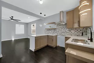 1920 Roosevelt Pl, Gary, IN 46404 - Photo 9