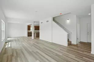 6567 E 104th Ave, Crown Point, IN 46307 - Photo 5