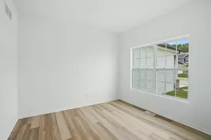 6567 E 104th Ave, Crown Point, IN 46307 - Photo 9