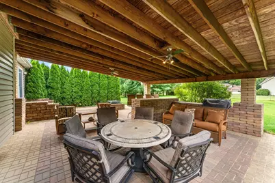 748 N 200 W, Valparaiso, IN 46385 - Photo 23