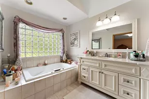 748 N 200 W, Valparaiso, IN 46385 - Photo 13