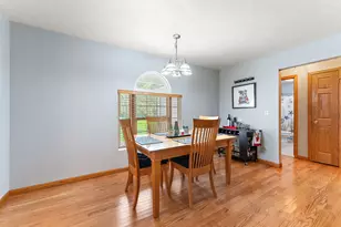 748 N 200 W, Valparaiso, IN 46385 - Photo 7