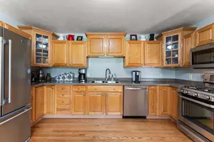 748 N 200 W, Valparaiso, IN 46385 - Photo 9