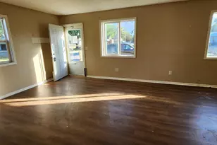 630 E Elm St, Rensselaer, IN 47978 - Photo 5