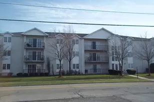 402 Sturdy Rd, Valparaiso, IN 46383 - Photo 1