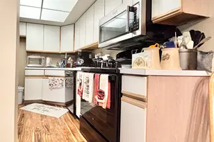 402 Sturdy Rd, Valparaiso, IN 46383 - Photo 11