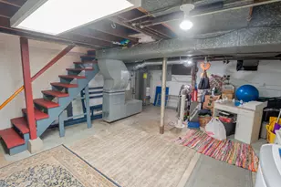 237 Hollywood Ave, Munster, IN 46321 - Photo 17