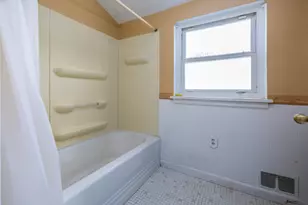 106 W Washington St, Kentland, IN 47951 - Photo 13