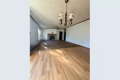 2208 E 450 S, La Porte, IN 46350 - Photo 5