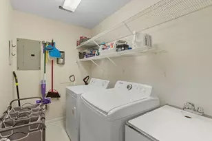 2649 Georgetowne Dr, Highland, IN 46322 - Photo 21