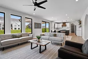 13256 Waterleaf Dr, Saint John, IN 46373 - Photo 13