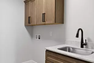 13256 Waterleaf Dr, Saint John, IN 46373 - Photo 45