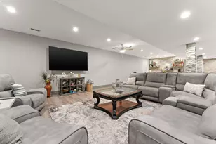 10971 Wynbrook Dr, Crown Point, IN 46307 - Photo 29