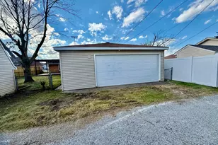 539 N Raymond St, Griffith, IN 46319 - Photo 21