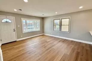 539 N Raymond St, Griffith, IN 46319 - Photo 7