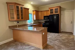 3513 Westbridge Dr, Valparaiso, IN 46383 - Photo 5