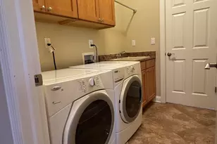 3513 Westbridge Dr, Valparaiso, IN 46383 - Photo 11