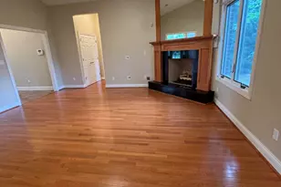 3513 Westbridge Dr, Valparaiso, IN 46383 - Photo 3