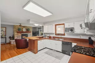 2325 Drop Anchor Dr, Crown Point, IN 46307 - Photo 17