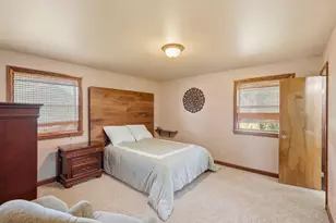 2325 Drop Anchor Dr, Crown Point, IN 46307 - Photo 9