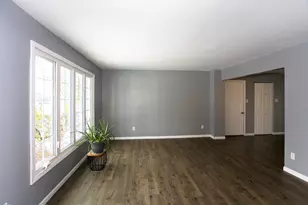 628 Old Forge Rd, Valparaiso, IN 46385 - Photo 3