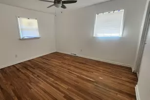 851 Johnson St, Gary, IN 46402 - Photo 7