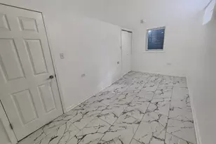 851 Johnson St, Gary, IN 46402 - Photo 17