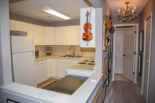 406 Sturdy Rd, Valparaiso, IN 46383 - Photo 9