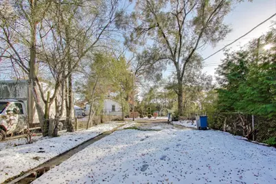 627 W 39th Avenue, Gary, IN 46408 - Photo 35