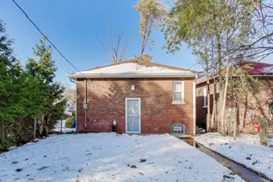 627 W 39th Ave, Gary, IN 46408 - Photo 33