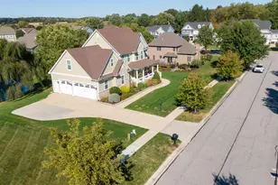 3303 Venice Dr, Valparaiso, IN 46385 - Photo 5