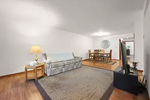 208 E 650 N, Valparaiso, IN 46383 - Photo 5