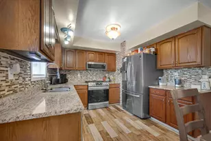 326 Crestwood Dr, Michigan City, IN 46360 - Photo 11