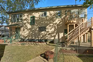 2027 1/2 Davidson Pl, Whiting, IN 46394 - Photo 21