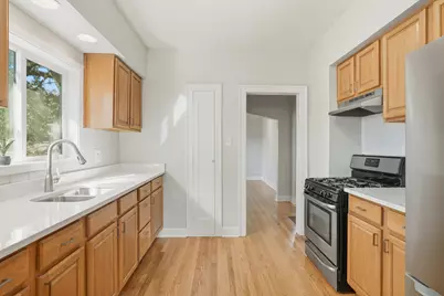 2027 1/2 Davidson Place, Whiting, IN 46394 - Photo 15