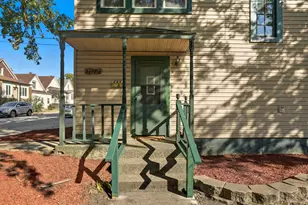 2027 1/2 Davidson Pl, Whiting, IN 46394 - Photo 3