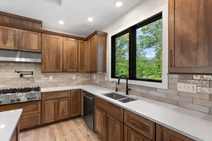 184 E 792 N, Lake Village, IN 46349 - Photo 17